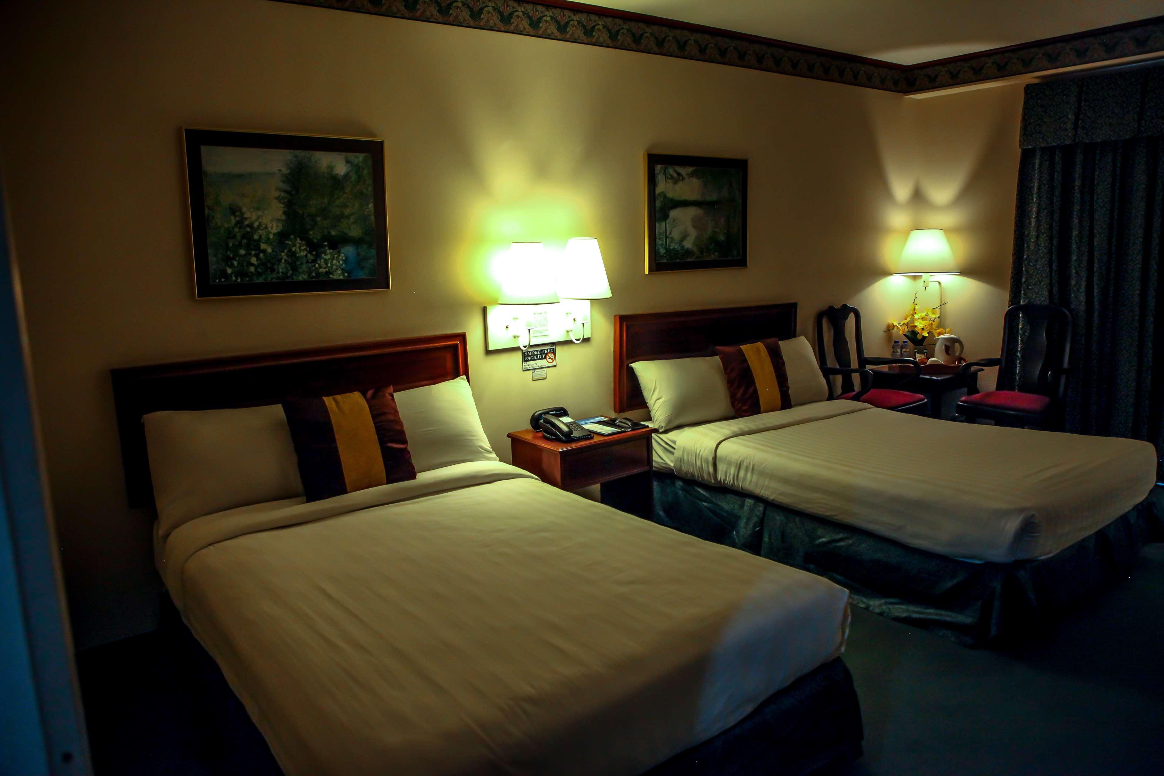 Days Hotel Tagaytay Тагайтай Экстерьер фото