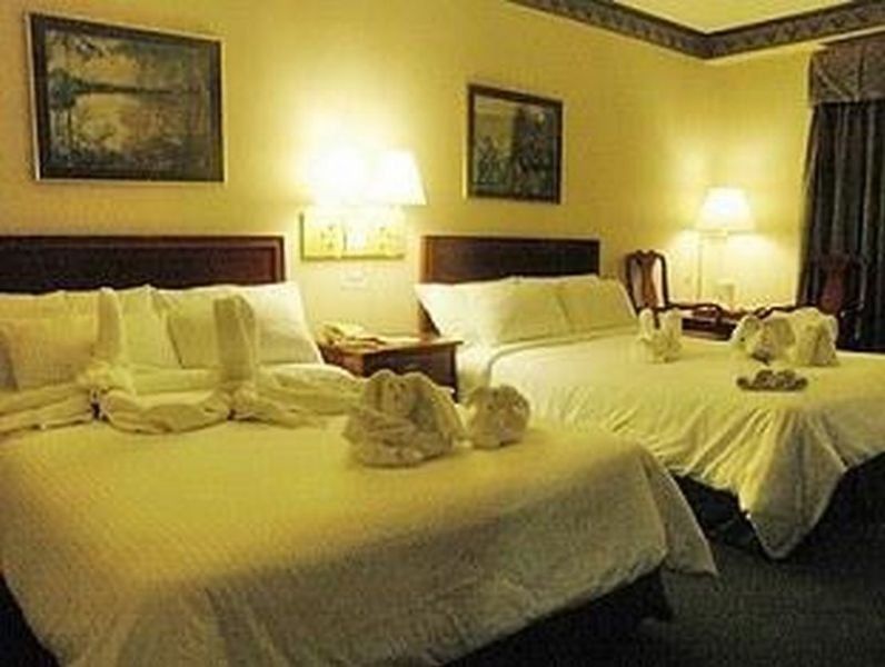 Days Hotel Tagaytay Тагайтай Экстерьер фото