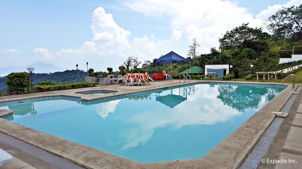 Days Hotel Tagaytay Тагайтай Экстерьер фото